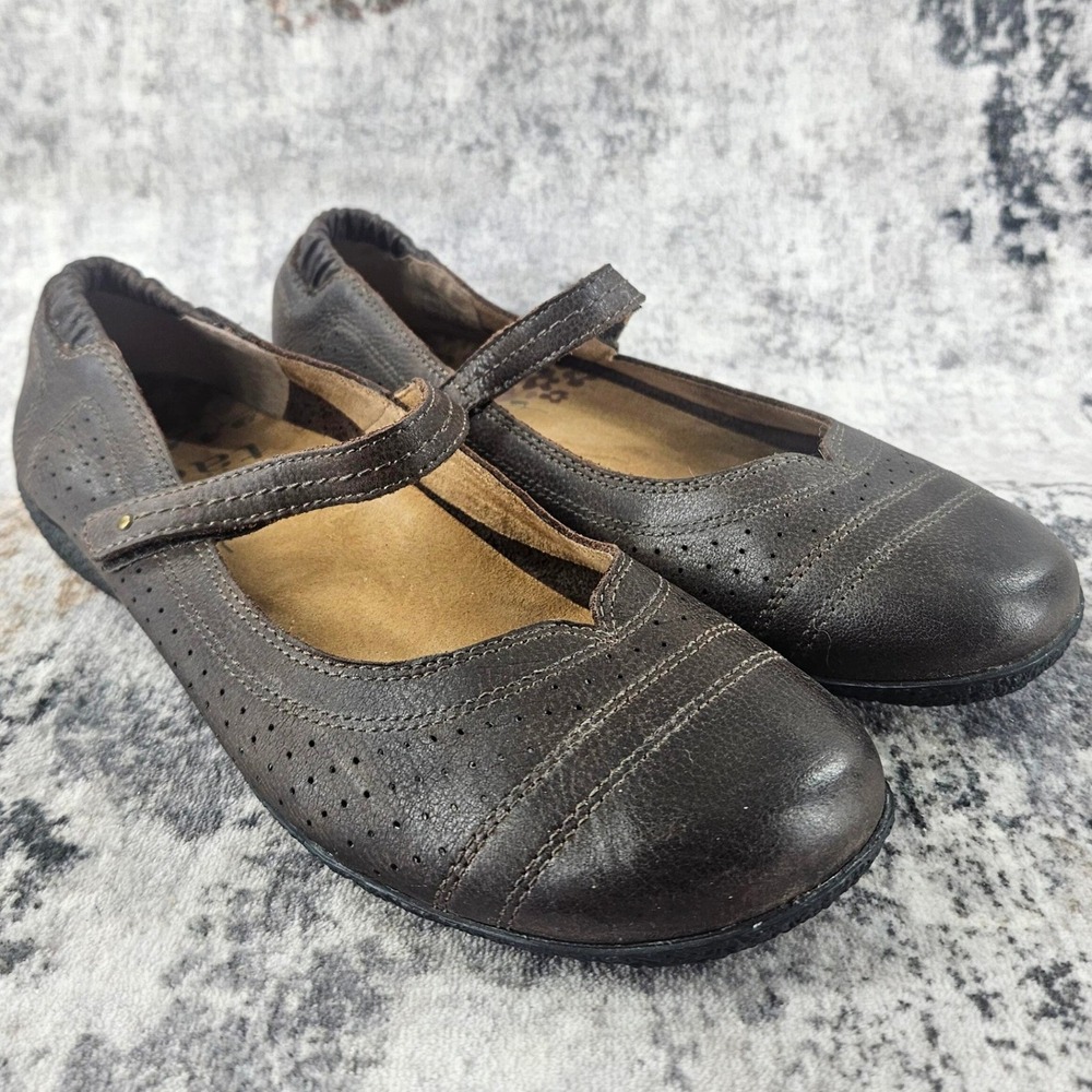 TAOS Mary Jane Flats‎ Womens 8.5 Dark Brown Leather Perforated Comfort Shoes